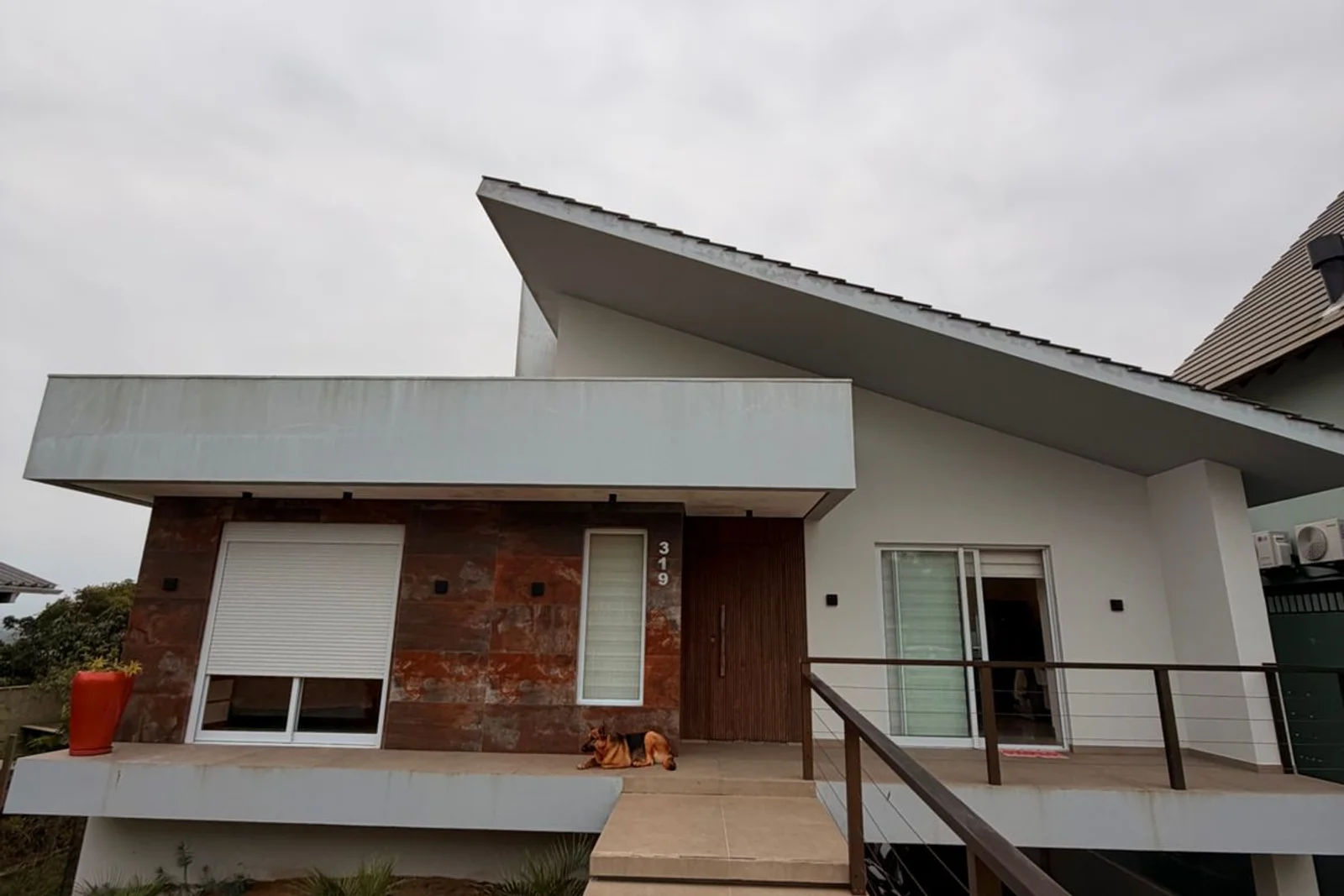 CASA ALTO PADRAO LITORAL SUL PRAIA MORRO DOS CONVENTOS - ARARANGUA SC — foto 1