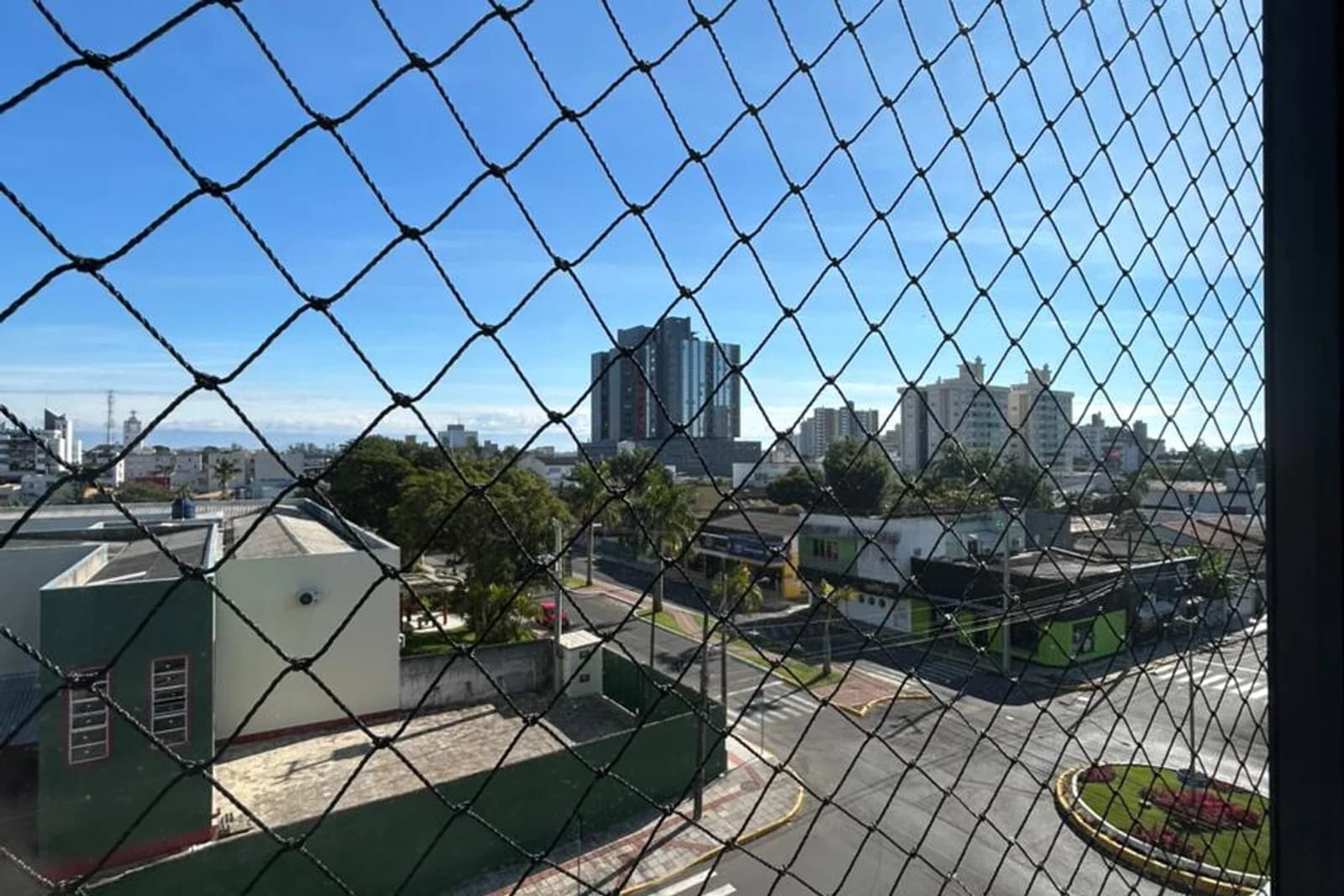 APARTAMENTO VEGA CENTRO ARARANGUA SC — foto 1